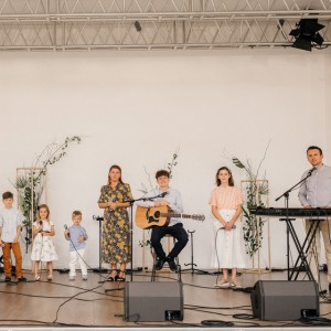 Familia Mihai - Mai aproape de Tine (2021)