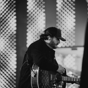 Emi Matasaru - Numele Lui E Isus (2024)