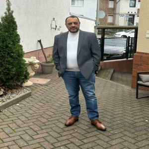 Vadari De La Timisoara - Te Striga Un Glas Duios (2024)